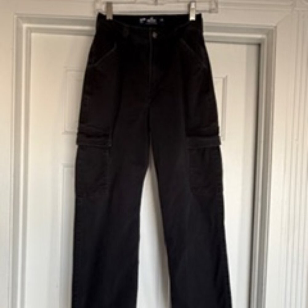 Hollister Ultra High Rise Dad Cargo Pants - Black, Size W-24